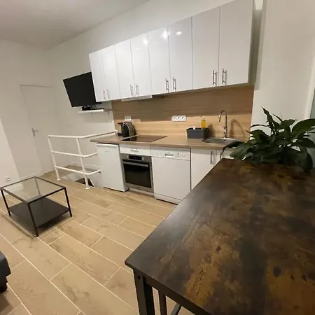 Apartment Mathurin Paris